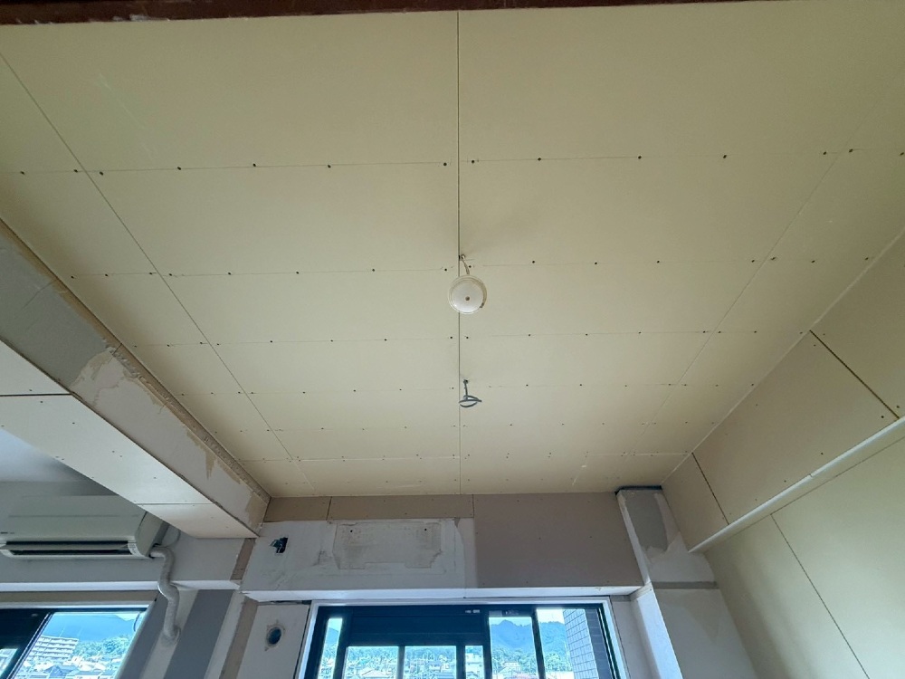 【木工事】石膏ボード貼