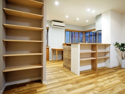 【戸建て大幅収納UP】キッチン移設で片付く新しいLDKリノベーション