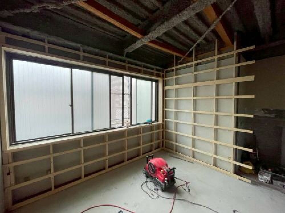 大工工事　胴縁下地