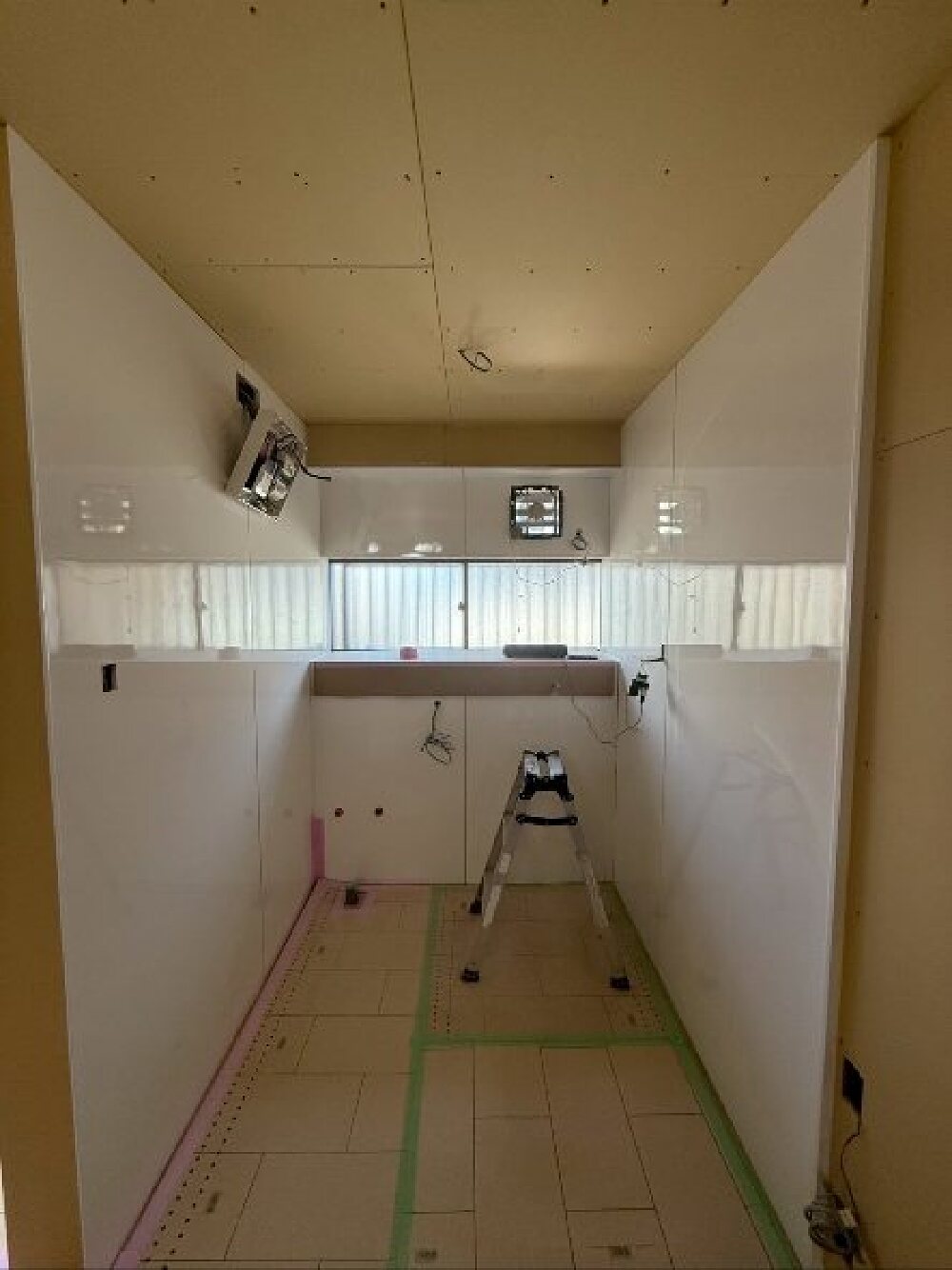 キッチンパネル貼り