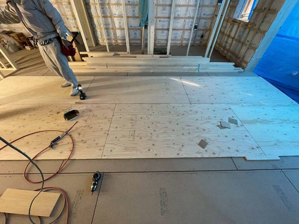 捨て貼りベニヤ