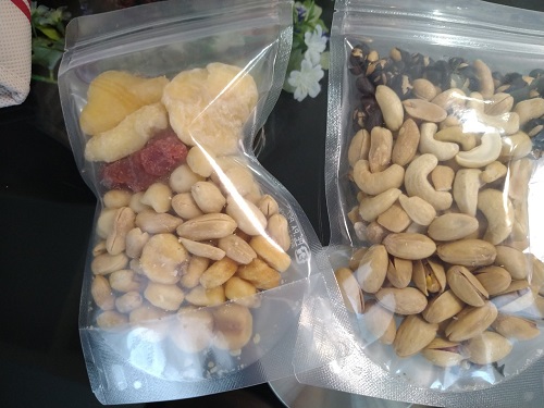 ナッツの量り売り