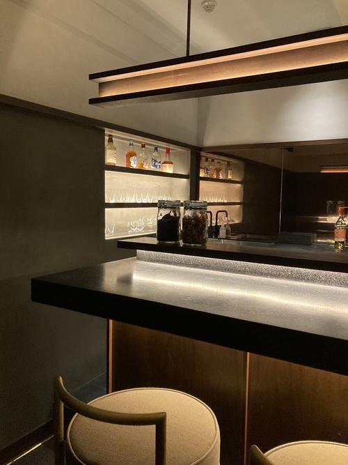bar