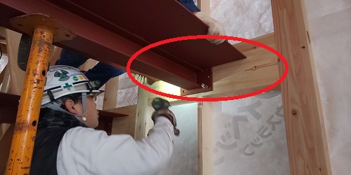 鉄骨階段取付