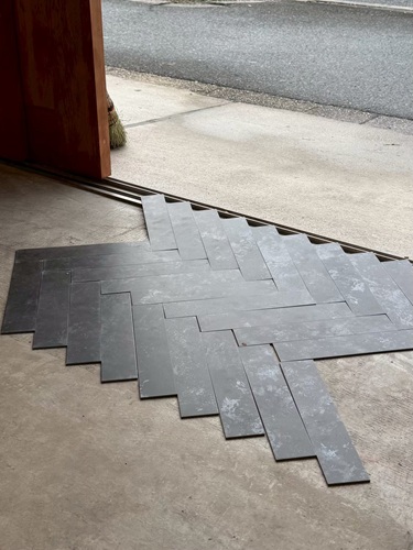 フロアタイルオーダー