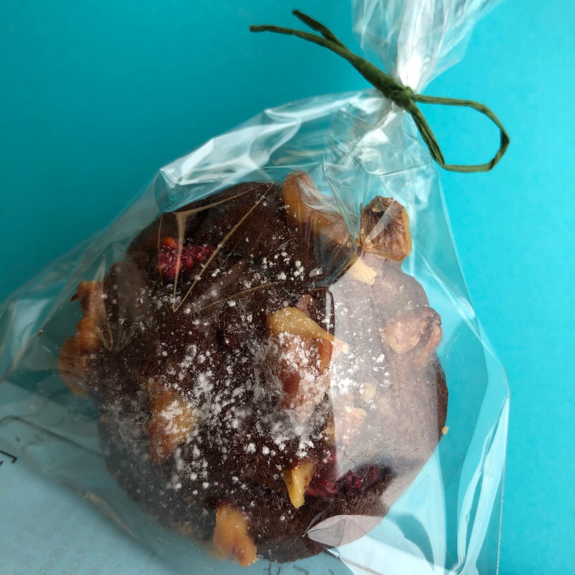 店舗リフォーム中のお客様（I様）から頂いた美味しいパンケーキ菓子